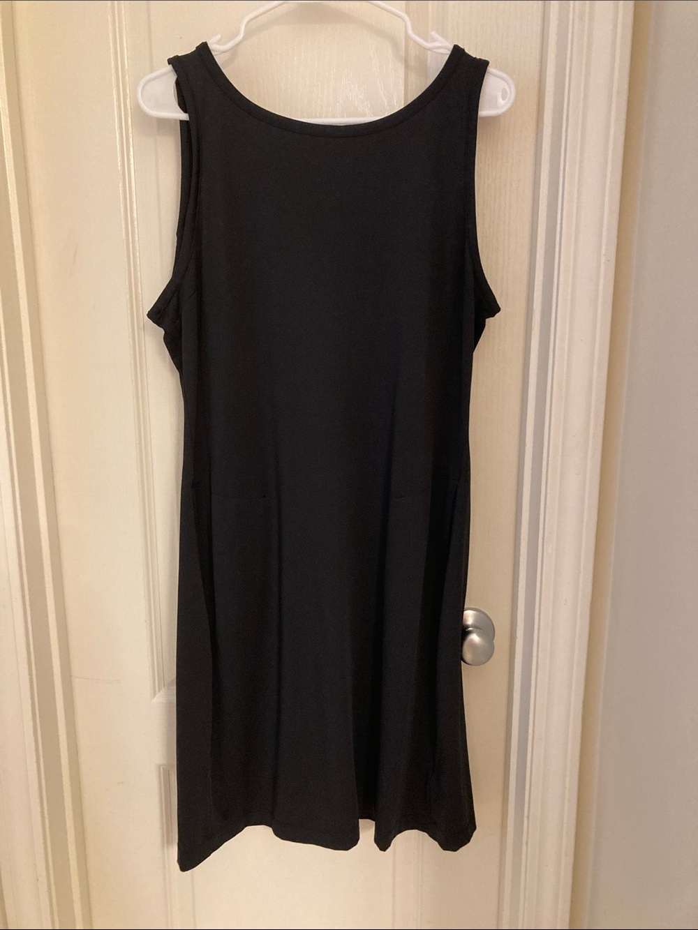 Women's Black Sleeveless Dress